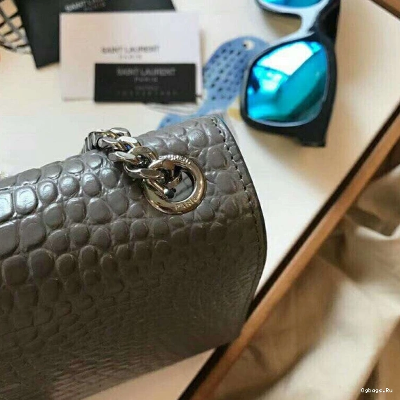YSL KATE MEDIUM 0815